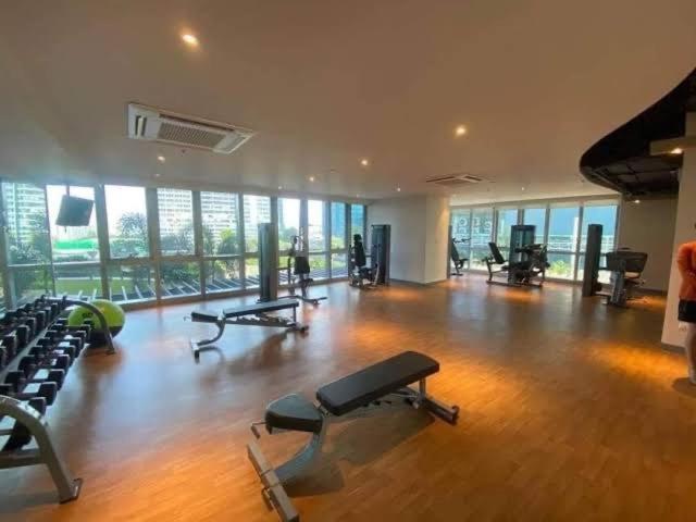 Bgc, Uptown Parksuites Tower 2 达义 外观 照片